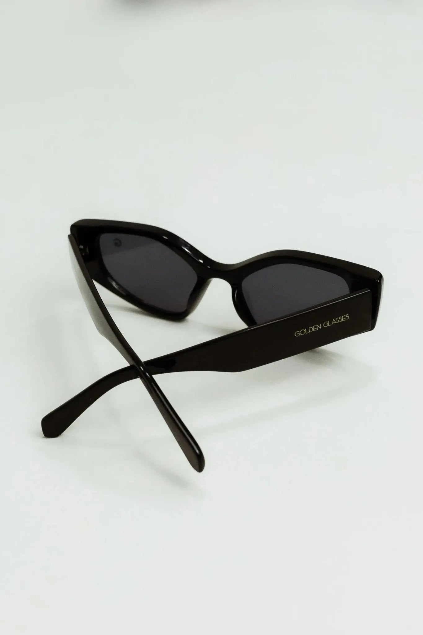 Women's Iconic Black Sunglasses